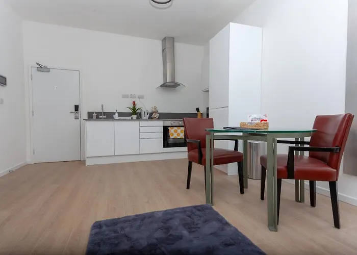 One Bedroom Serviced Apartment Smethwick Flat 314
